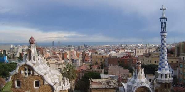 Barcelone redevient co-capitale culturelle et scientifique de l'Espagne.