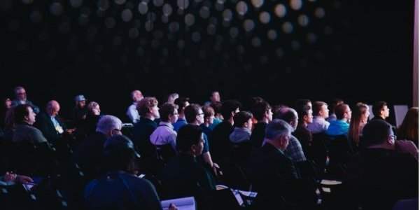 Conférences en soirée