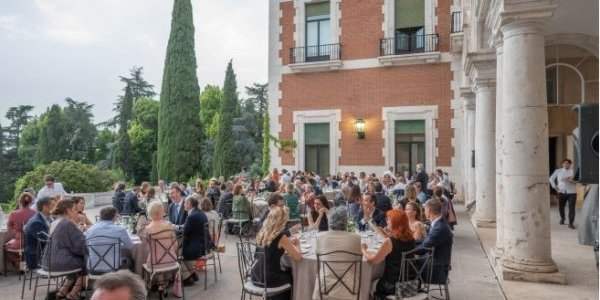 MADRID ACCUEIL SOUTIENT L'ENTRAIDE !